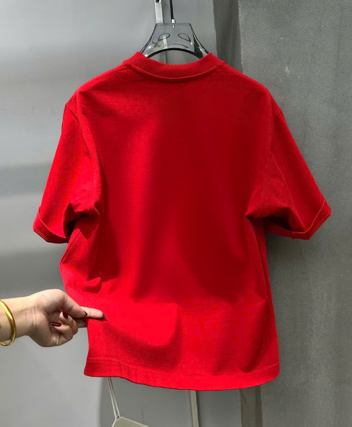 Ngựa Đen Hoàng Gia T-shirt