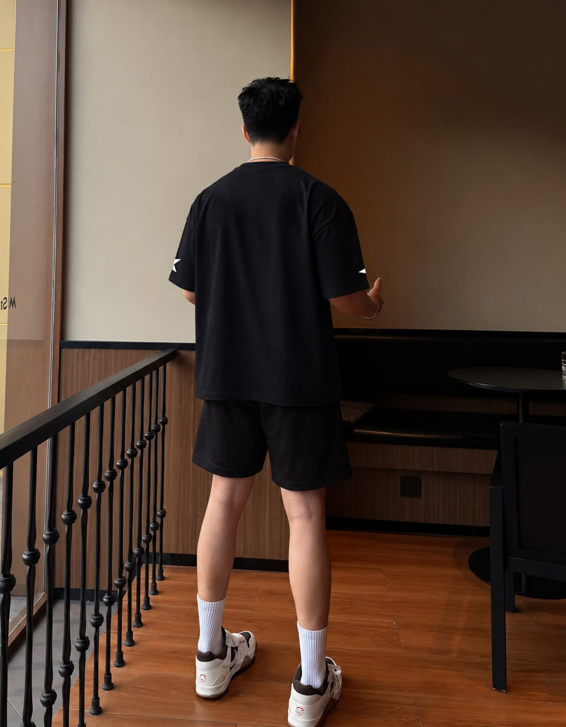 09 T-shirt