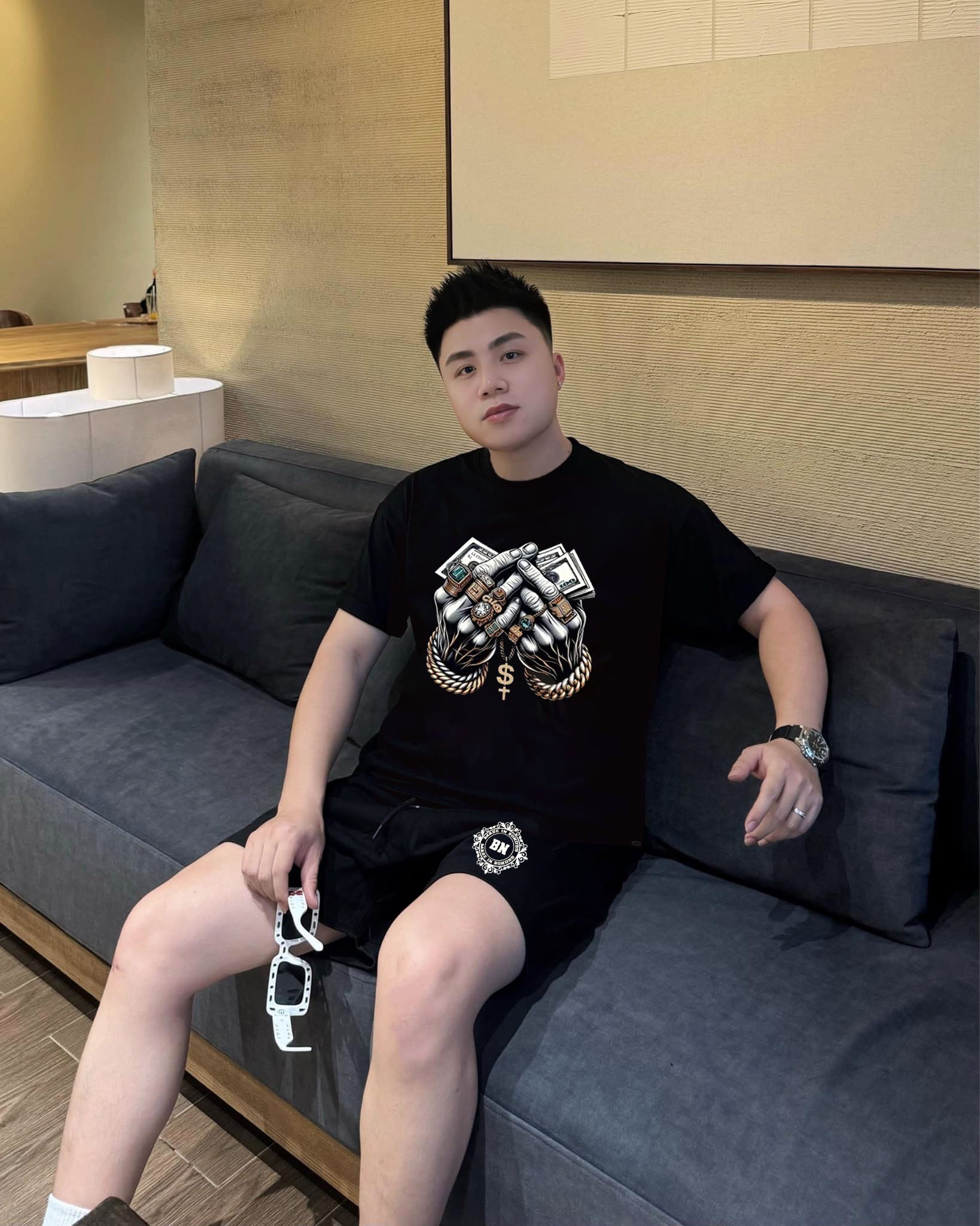 BAN TAY T-Shirt
