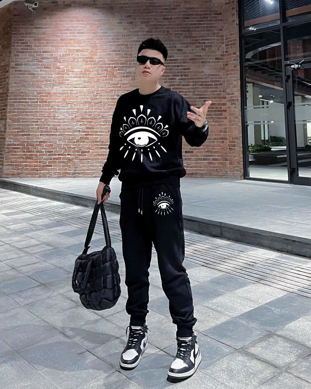 Sweater Mắt Bonuss