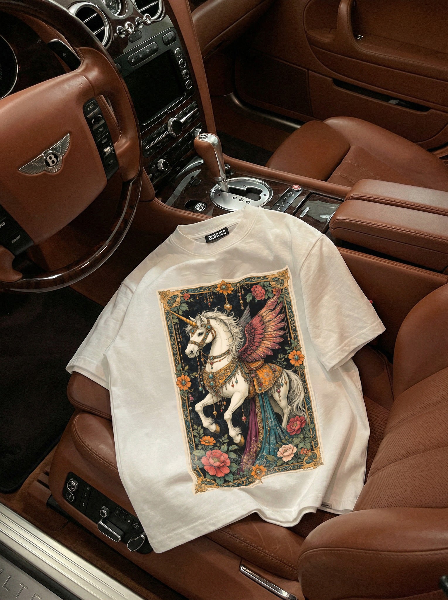 NGỰA THẢM T-shirt