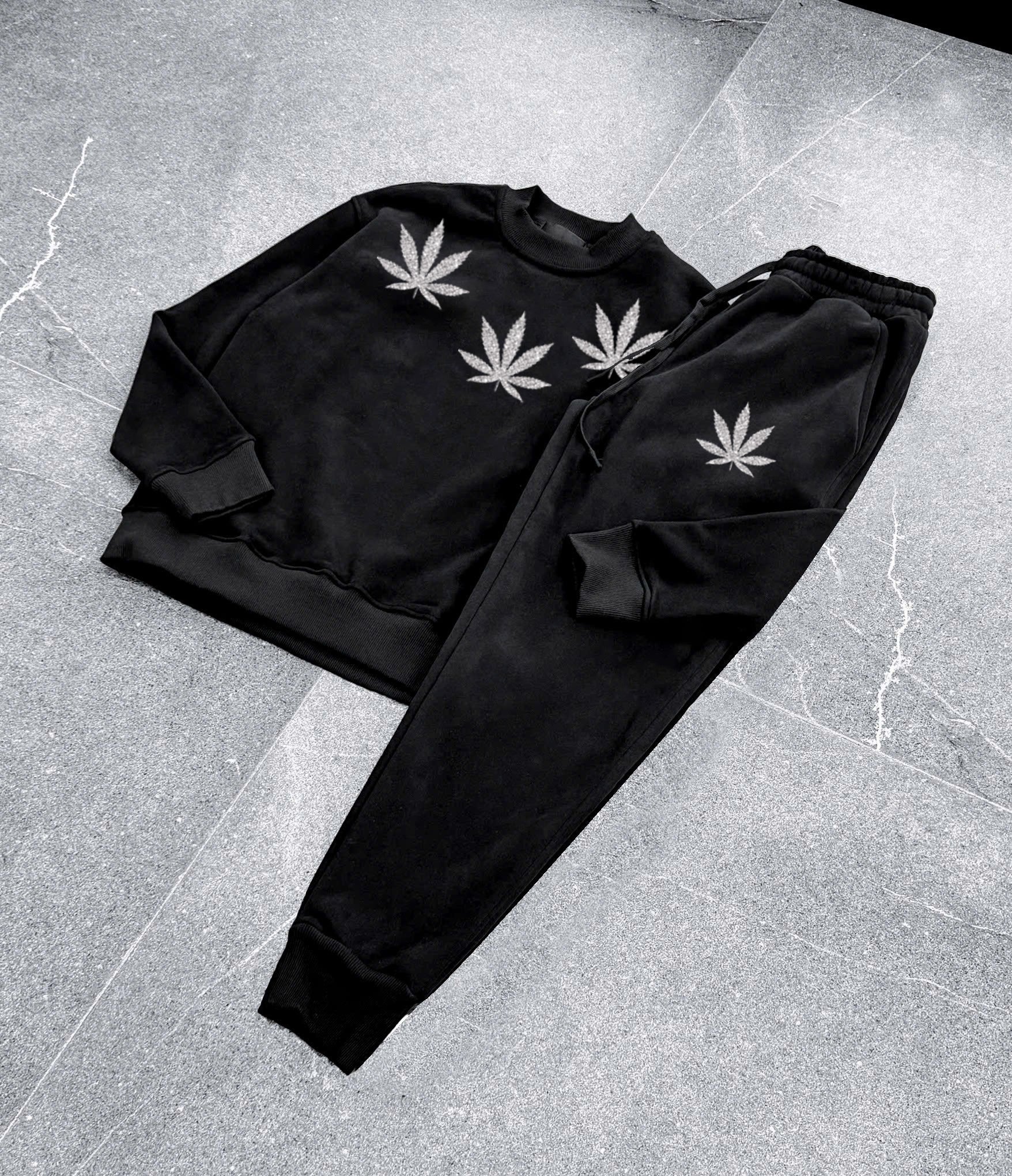 Sweater LÁ KIM TUYẾN