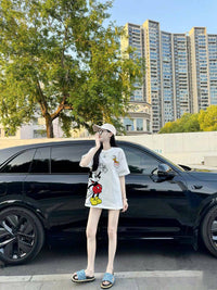 Mickey cam xuong T-shirt