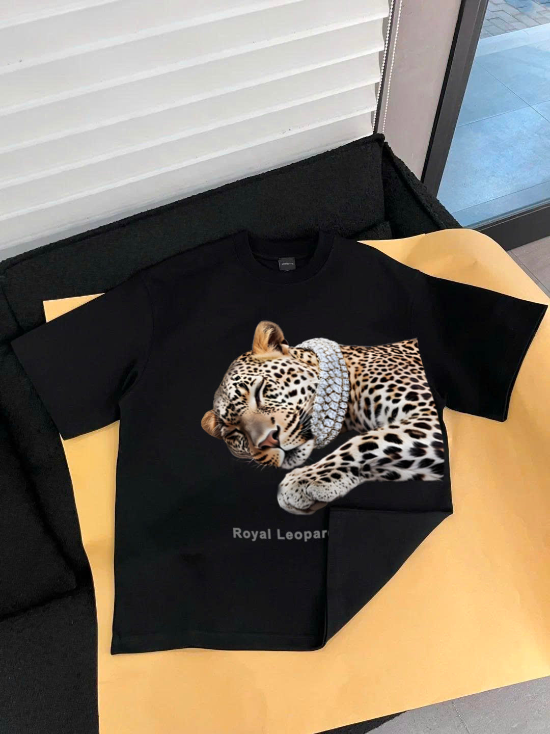 Royal Leopard T-shirt
